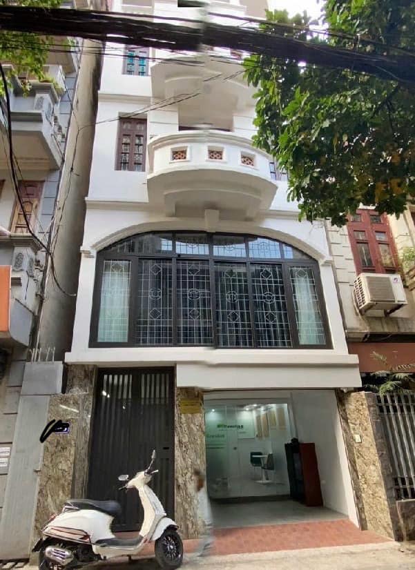 Lạc Long Quân – 6 tầng thang máy – ô tô qua nhà – 50m chỉ 11.5 tỷ