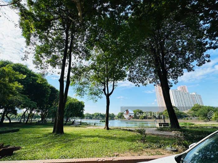 Bán nhà Lạc Long Quân – Tây Hồ – 130m x MT 10m – Ô Tô – Vài Bước ra Hồ Tây