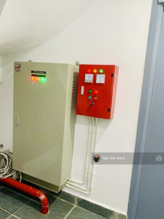 Bán tòa văn phòng – Phố Trần Quốc Hoàn. 80m2, MT 6.5m, 32 tỷ dòng tiền 1,2 tỷ/năm