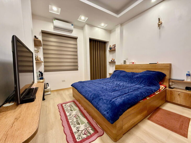 Cần bán gấp nhà phân lô ( kề ô tô), DT 45m2- 6 Tầng, Ngõ 41 Thái Hà, Đống Đa, giá chỉ 10,85 tỷ.