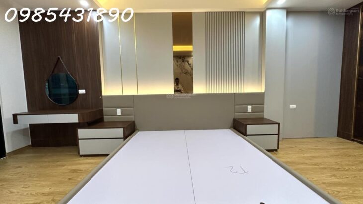 Bán ngay nhà có lộc đường con cái Ngõ 250 Phố Tân Mai HM HN. SĐ50m2, XD35m2*5T mới Trước nhà ~3m.