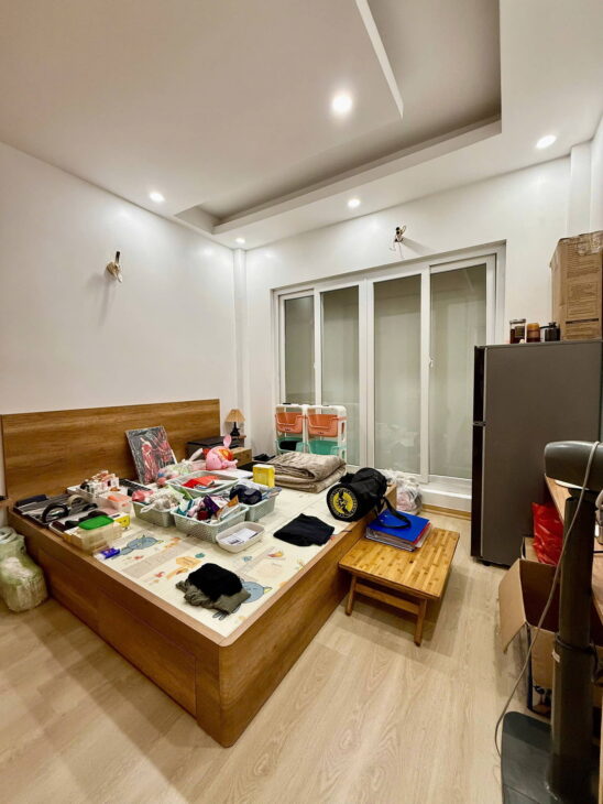 Cần bán gấp nhà phân lô ( kề ô tô), DT 45m2- 6 Tầng, Ngõ 41 Thái Hà, Đống Đa, giá chỉ 10,85 tỷ.