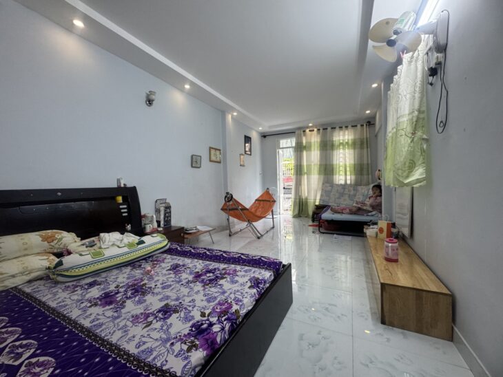 NHÀ ĐẸP đường DẠ NAM – LÔ GÓC 2 MẶT HẺM – XE TẢI THÔNG – 50M RA CÔNG VIÊN – THÍCH HỢP KINH DOANH
