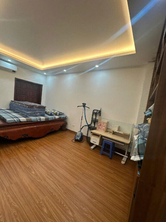 BÁN NHÀ mặt phố HUY DU, 55m2, 5 tầng, thang máy, ô tô, 2 thoáng, nhà đẹp