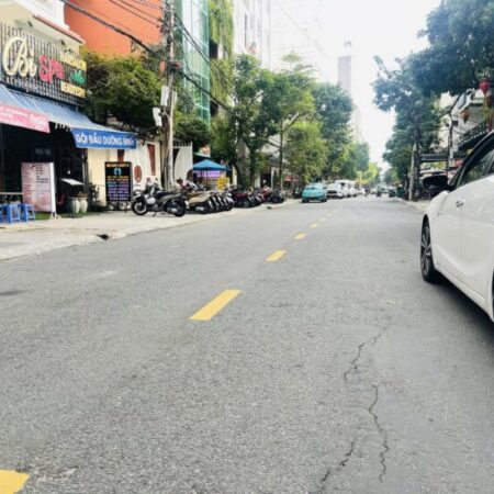 BÁN GẤP TÒA CĂN HỘ KÈM NHÀ HÀNG LÔ GÓC 2 MẶT PHỐ GIÁ SỤP SÀN BÁN GẤP TÒA CĂN HỘ KÈM NHÀ HÀNG LÔ GÓC 2 MẶT PHỐ GIÁ SỤP SÀN