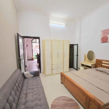 BÁN NHÀ GẦN PHỐ TRẦN PHÚ, CON NGỖNG ĐẺ TRỨNG VÀNG, 62m, 8.7 tỷ