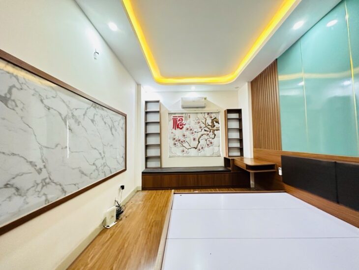 BÁN NHÀ PHỐ LỤA VẠN PHÚC, Ở NGAY ĐÓN TẾT, 36m, 6.9 tỷ