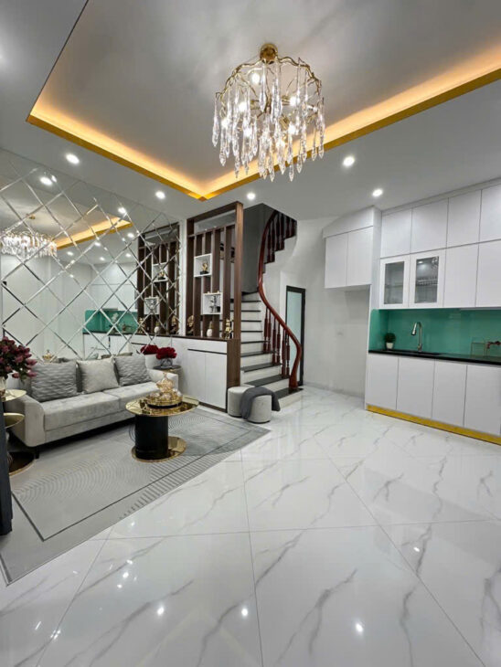 Hiếm có! Bán nhà Bùi Xương Trạch, 33m2, hơn 7 tỷ, lung linh, thoáng sáng, ở kết hợp kinh doanh