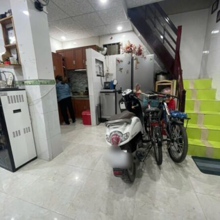 # Nhà gần MT Đinh Tiên Hoàng, 42m2, 2 tầng, 2.15 tỷ # Nhà gần MT Đinh Tiên Hoàng, 42m2, 2 tầng, 2.15 tỷ