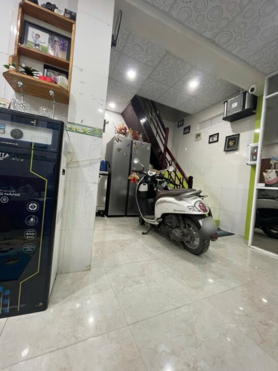 # Nhà gần MT Đinh Tiên Hoàng, 42m2, 2 tầng, 2.15 tỷ