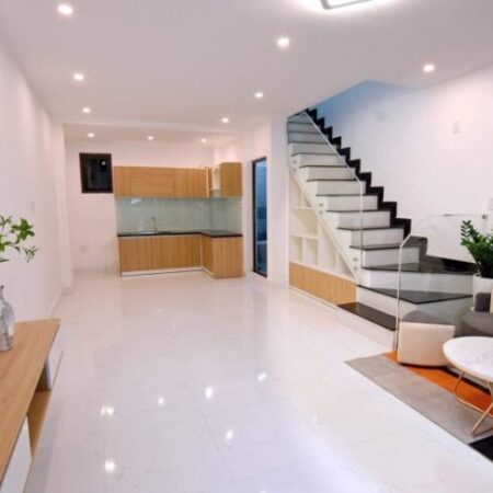 # Nhà Hoàng Diệu kiệt gần dễ đi,36m2, 2 tầng xinh xắn, ở ngay, 2.4 tỷ