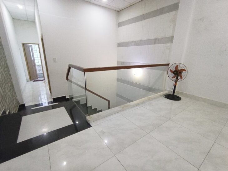 ► Mặt Tiền Lương Thế Vinh, 60m2, 3 tầng, kinh doanh, 5.x tỷ