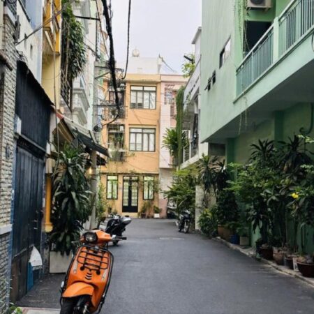 Q10 NGUYỄN GIẢN THANH HẺM 2 XE HƠI KHU AN NINH CĂN GÓC THÔNG THOÁNG 5x15M 3 TẦNG TIỆN CHO THUÊ VA Ở
