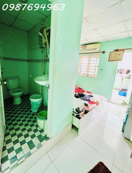 Q8 P4 PHẠM THẾ HIỂN 3PN GẦN CHỢ GẦN TRƯỜNG HỌC GẦN BV Q8 HẺM 3.5M THÔNG RA CAO LỖ 4.xT