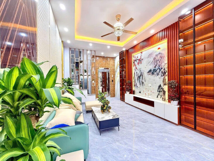 Phân lô cực đẹp phố Xuân La 43m2, 6T thang máy 2 thoáng ô tô dừng đỗ view sân rộng 100m2