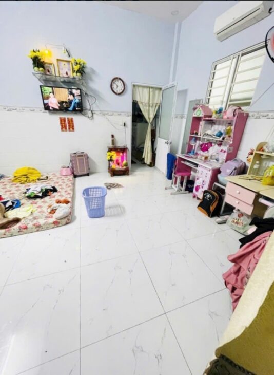 Bán nhà 84m², 2PN, Q.8, Nguyễn Thị Tần, 6.6 tỷ, không quy hoạch, sổ đỏ riêng, công chứng nhanh