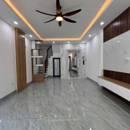 Bán nhà Hào Nam Đống Đa, Vị trí đỉnh, Giá Ngon, 45mx6T, Giá: 11,3 Tỷ, Lh: 0396935190.