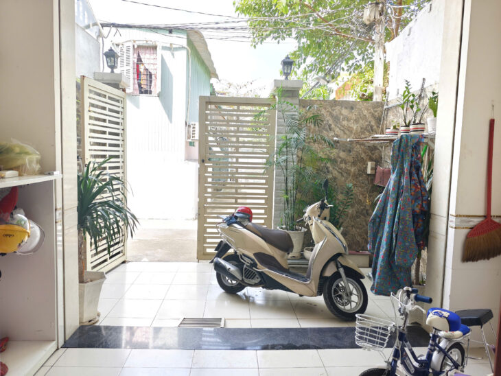 BÁN NHÀ ĐÌNH PHONG PHÚ Q9 HẺM 5M 70M2 2 TẦNG BTCT Chỉ 4,x TỶ