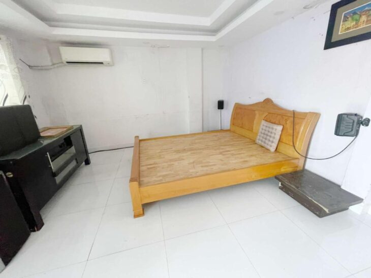 Mặt tiền hẻm Nguyễn Văn Cừ – Dương Bá Trạc 5.5×11 chỉ 12 tỷ