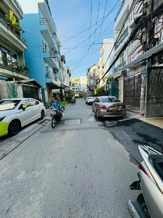 Mặt tiền hẻm Nguyễn Văn Cừ – Dương Bá Trạc 5.5×11 chỉ 12 tỷ