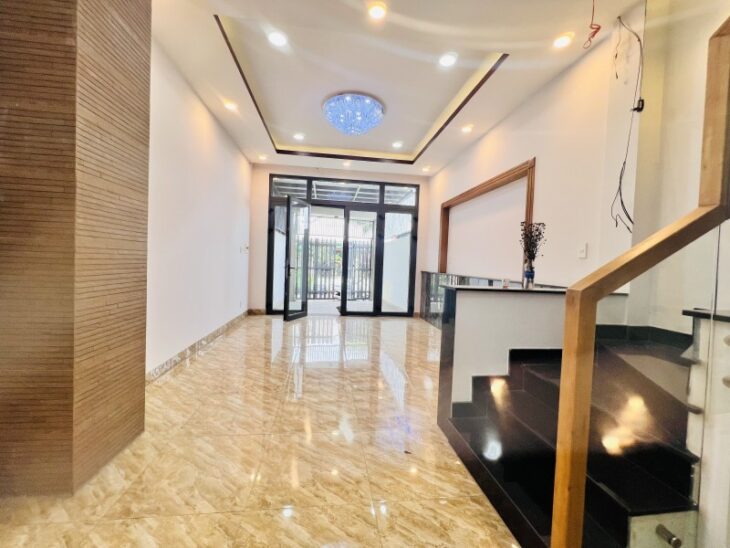 Bán nhà 85m2, 3 tầng, 5PN, 4WC, Linh Xuân, Thủ Đức – 5.9 tỷ