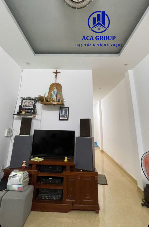 5tr5/tháng. CHO THUÊ NHÀ KIỆT xe con NGUYỄN KHOA CHIÊM