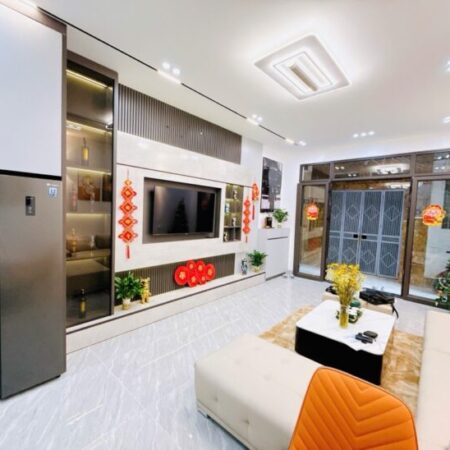 Bán nhà Trương Định, Hoàng Mai, ngõ ba gác thông, MT 4.5m, 42m2, chỉ 6.8 tỷ