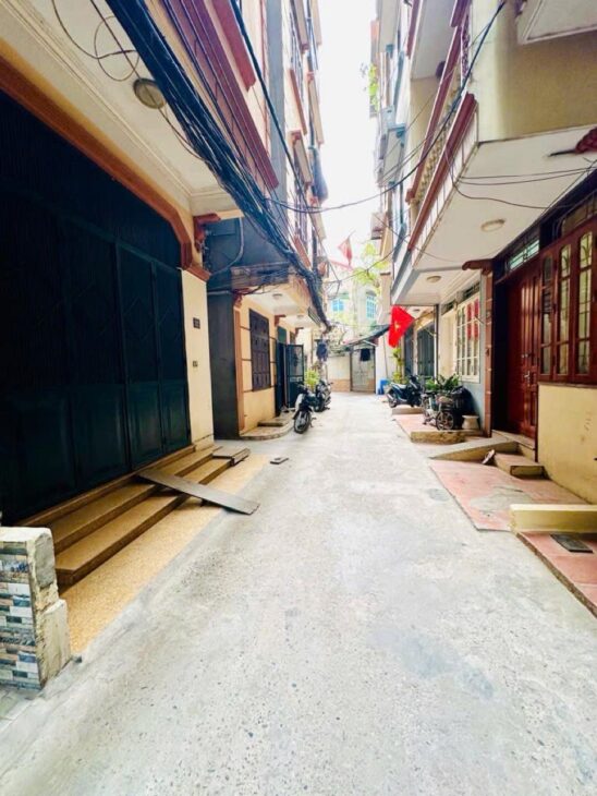 CHÙA BỘC – ĐỐNG ĐA- MT 3,9M- KINH DOANH ĐA DẠNG – PHÂN LÔ- HAI THOÁNG- NHỈNH 7 TỶ