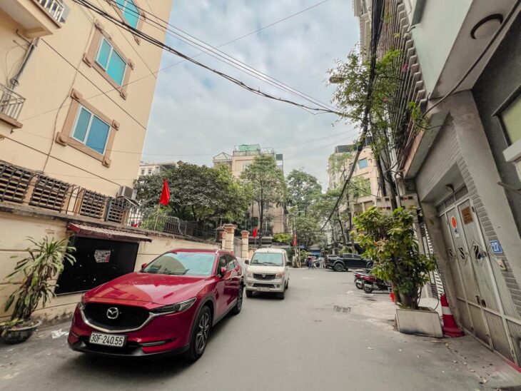 TRUNG KÍNH – CẦU GIẤY – Ô TÔ TRÁNH – VĂN PHÒNG – KINH DOANH – HƠN 23 TỶ