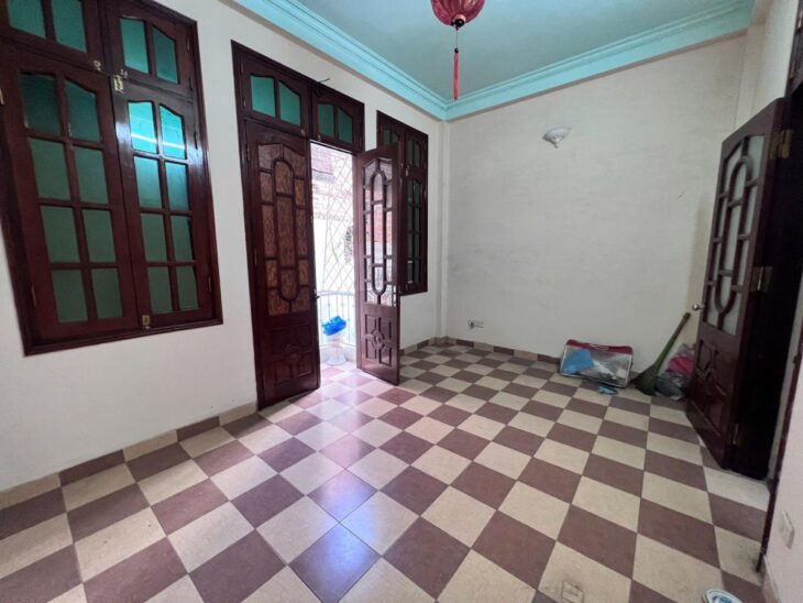 HOÀNG HOA THÁM – VĨNH PHÚC – BA ĐÌNH – 45M2 x 4TẦNG – MT 4,8M- Ô TÔ ĐỖ CỔNG – NGÕ THÔNG – NHỈNH 7 TỶ