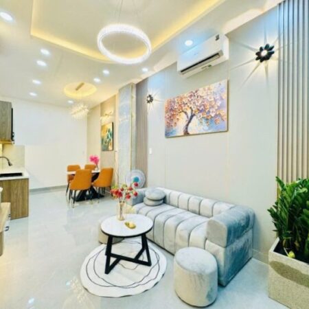 Bán Nhà giáp Lê Quang Định, Xe Hơi đỗ cửa, 2 PN Chỉ Nhỉnh 4 Tỉ