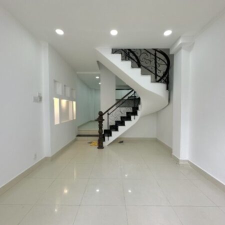 Bán Nhà HXH khu D2, Hutech, 3.5×13, 3 Tầng 3 PN Nhỉnh 6 Tỉ