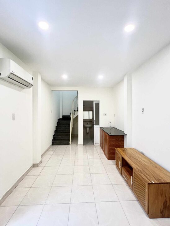 Bán Nhà Phan Văn Trị 25m2, 2 Tầng sát Hẻm Oto Nhỉnh 3 Tỉ