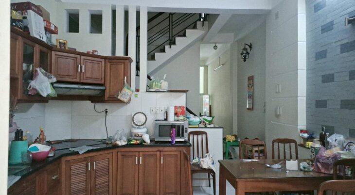 Nhà 2 tầng, mặt tiền kinh doanh, ngay chợ Tân Quy, 80m2, Đường số 9 Tân Kiểng Quận 7-Gía