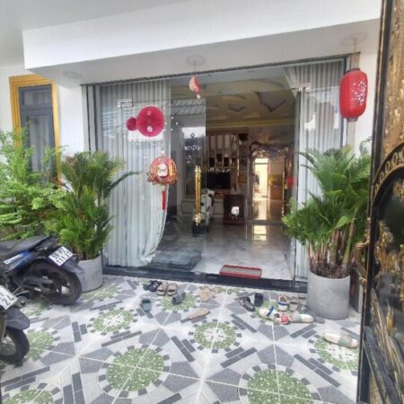 Nhà mới ở ngay, 128m2, 3 tầng, Ngang 7m, hẻm xe hơi, 803 Huỳnh Tấn Phát, Phú Thuận Quận 7-Giá 12 tỷ