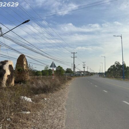 HẠ GIÁ 40% 5800m2 đất ONT Đường Nguyễn Chí Thanh – TX LaGi chỉ 400tr/m ngang gần UBND