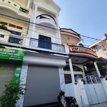 Bán nhà mặt ngõ 84 Dân Lập, 50m 3 tầng độc lập, ô.tô đỗ cửa, Giá 4.5 tỉ cực đẹp Bán nhà mặt ngõ 84 Dân Lập, 50m 3 tầng độc lập, ô.tô đỗ cửa, Giá 4.5 tỉ cực đẹp