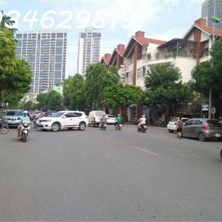 BÁN NHÀ MẶT PHỐ NGUYỄN VĂN LỘC, KINH DOANH SINH LỜI KHỦNG 100TR/THÁNG