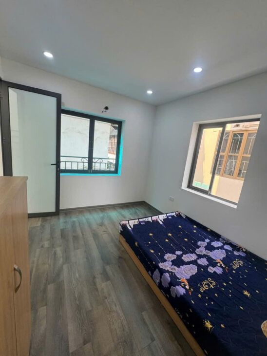 10M RA MP Ô TÔ TRÁNH -NHÀ MỚI ĐẸP, Ở LUÔN ĐÓN TẾT Nhỉnh 10 tỷ Đội Cấn, Ba Đình 42m, 4 tầng, MT 6,