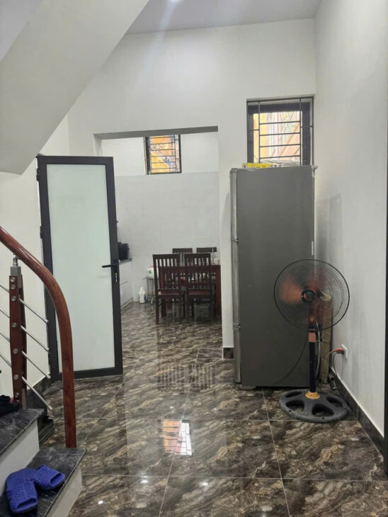 10M RA MP Ô TÔ TRÁNH -NHÀ MỚI ĐẸP, Ở LUÔN ĐÓN TẾT Nhỉnh 10 tỷ Đội Cấn, Ba Đình 42m, 4 tầng, MT 6,