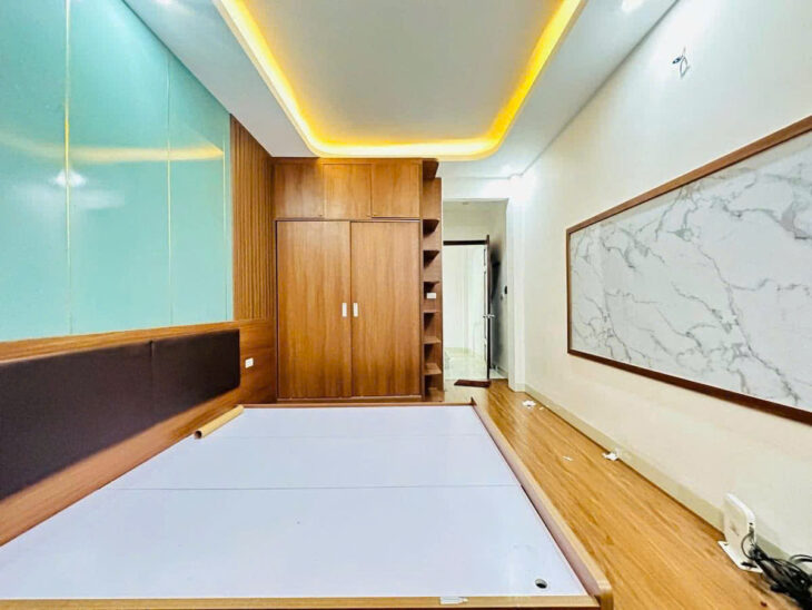 Bán nhà Xa La Hà Đông nhà phân lô ô tô đỗ nhà đẹp full nội thất 3 bước ra ô tô tránh DT 60m2 x 8.x