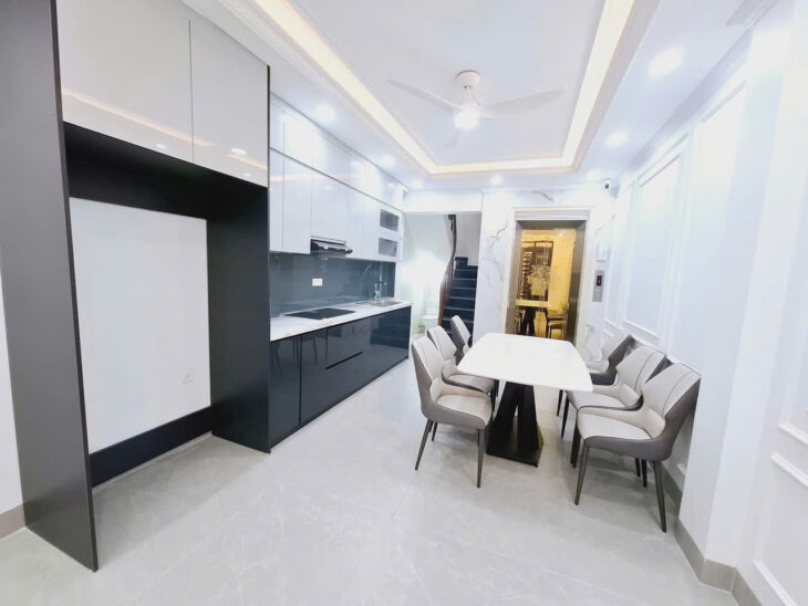 Bán nhà Văn Quán, nhà đẹp full nội thất xịn sò, phòng cháy chữa cháy, lô góc thang máy, ô tô đỗ gần