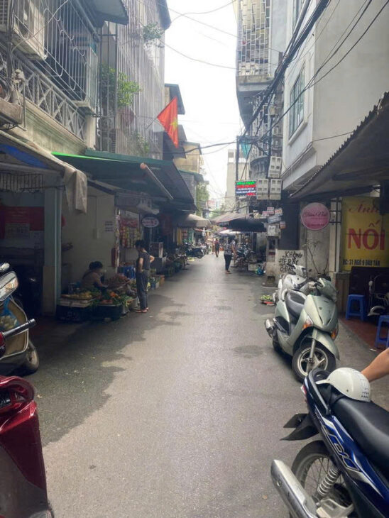 Bán Nhà Đào Tấn, Ba Đình, 5 Tầng Dân Xây, Ô-tô Đỗ Cửa, 35m2, 5.6 Tỷ, Vị Trí Sầm Uất Hiếm