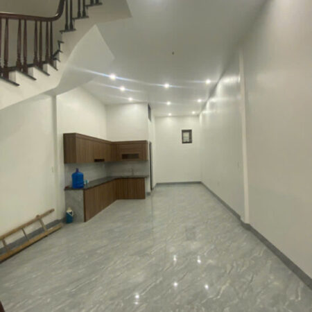 BÁN NHÀ SIÊU ĐẸP TRUNG TÂM THÀNH PHỐ THÔNG PHƯỜNG BỒ XUYÊN. DIỆN TÍCH NHÀ 62M2 GIÁ 3.87 TỶ