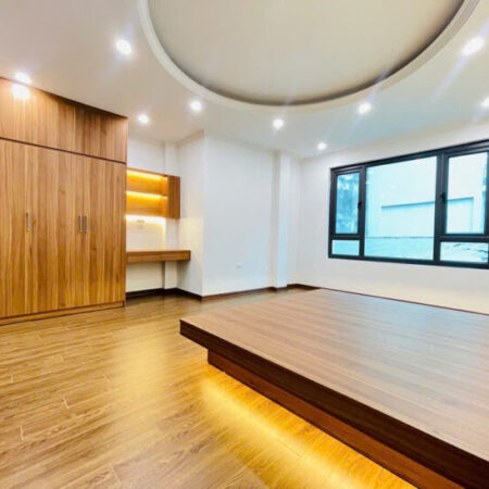 NHÀ KIM MÃ 4M X 40M2 X 7 TẦNG – 8.8 TỶ – Ô TÔ 3 BƯỚC – THANG MÁY – KINH DOANH ĐỈNH NÓC