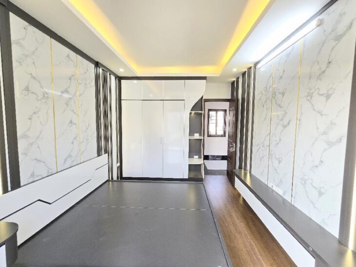HIẾM TỰU LIỆT – HÀNG XÓM LINH ĐÀM- 10M RA MẶT PHỐ -NHÀ MỚI 6 TẦNG THANG MÁY