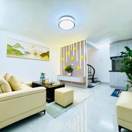 Bán nhà siêu đẹp – giá rẻ 28m2 * 5 tầng – mặt tiền 4.2 mét Hồ Ba Mẫu – quận Đống Đa Bán nhà siêu đẹp – giá rẻ 28m2 * 5 tầng – mặt tiền 4.2 mét Hồ Ba Mẫu – quận Đống Đa