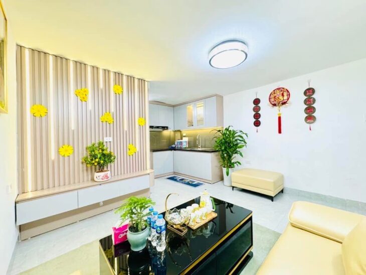 Bán nhà siêu đẹp – giá rẻ 28m2 * 5 tầng – mặt tiền 4.2 mét Hồ Ba Mẫu – quận Đống Đa