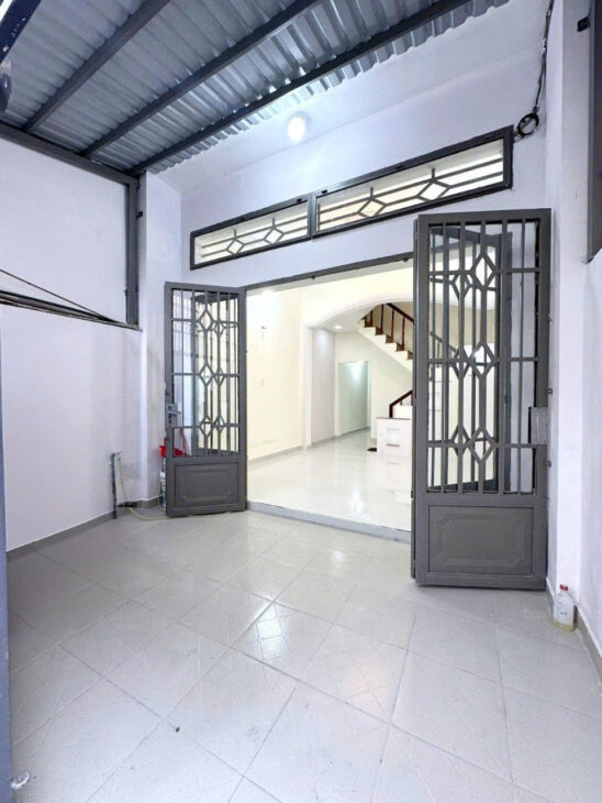 BÁN NHÀ GÒ VẤP_ 50M2_ CÁCH 50M RA XE TẢI TRÁNH_ NHỈNH 4 TỶ.