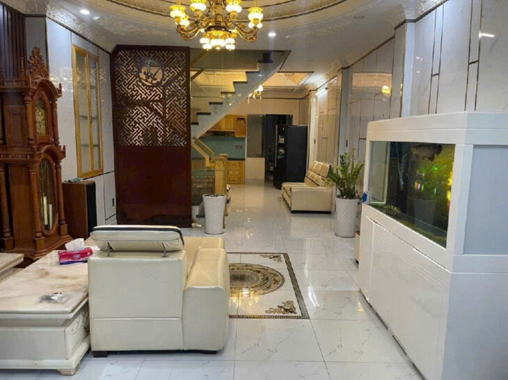 BÁN NHÀ MẶT PHỐ PHƯỜNG BÌNH THUẬN, QUẬN 7 – 64M2, 2 TẦNG, 5.5 TỶ – VỊ TRÍ VÀNG, SỔ ĐỎ CHÍNH CHỦ